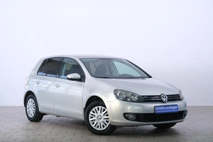 Хетчбэк Volkswagen Golf 2009 года, 719000 рублей, Омск