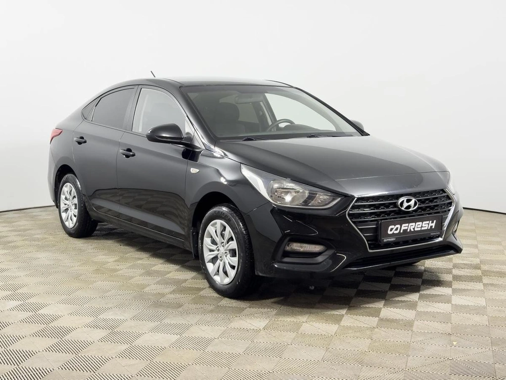 Седан Hyundai Solaris 2017 года, 1198100 рублей, Казань