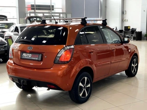 Хетчбэк Kia Rio 2011 года, 597000 рублей, Солонцы