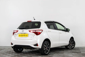 Хетчбэк Toyota Vitz 2019 года, 1169000 рублей, Сургут