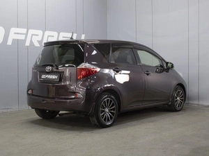 Хетчбэк Toyota Ractis 2013 года, 1070000 рублей, Омск