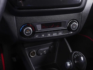 Хетчбэк Kia Rio 2017 года, 1199000 рублей, Ростов-на-Дону