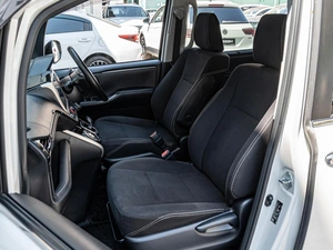 Минивэн Toyota Esquire 2015 года, 2240000 рублей, Краснодар