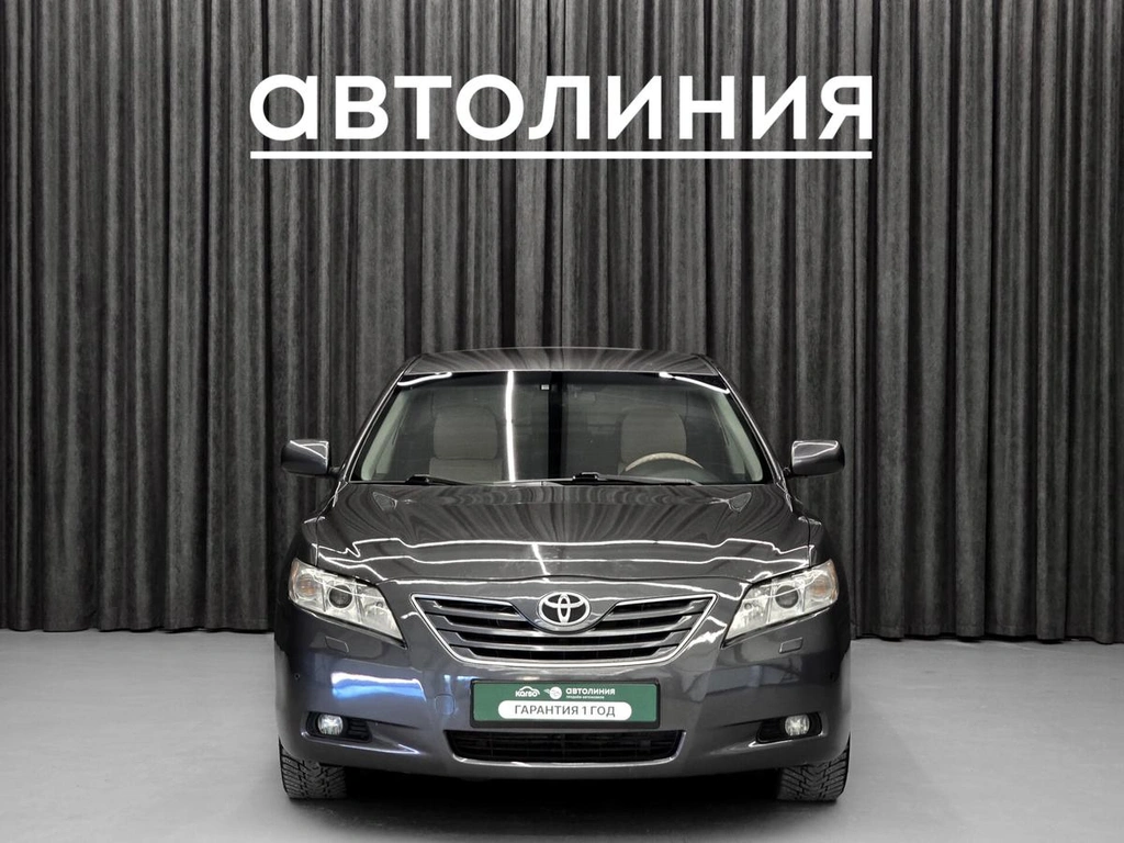 Седан Toyota Camry 2007 года, 900000 рублей, Красноярск