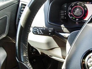 Внедорожник Skoda Karoq 2020 года, 2790000 рублей, Владимир
