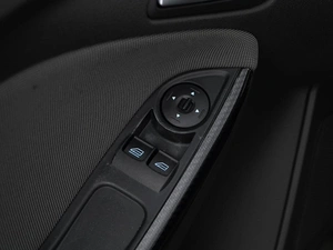 Седан Ford Focus 2013 года, 749050 рублей, Москва