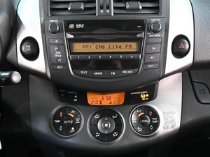Внедорожник Toyota RAV4 2011 года, 1499000 рублей, Аксай