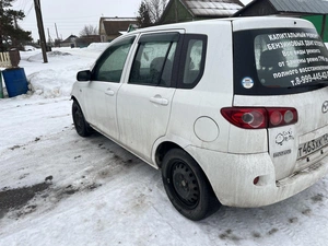 Хетчбэк Mazda Demio 2004 года, 270000 рублей, Красноярск