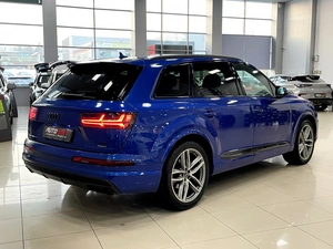 Внедорожник Audi Q7 2017 года, 3097000 рублей, Солонцы