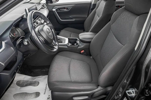 Внедорожник Toyota RAV4 2021 года, 3599000 рублей, Барнаул
