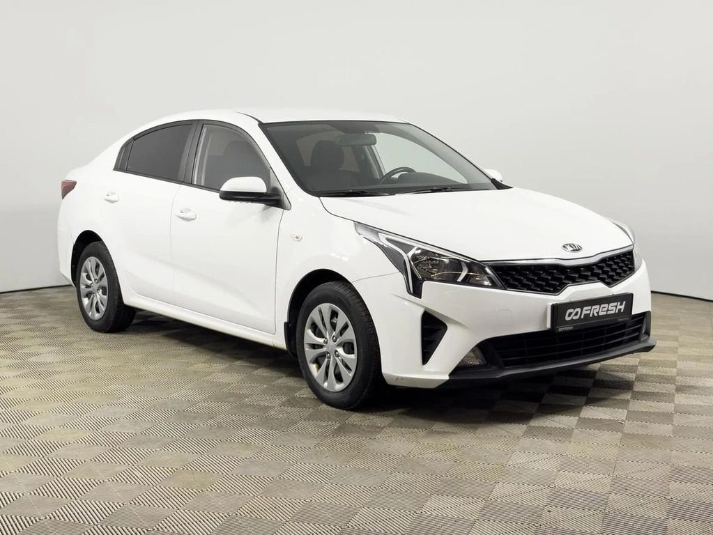 Седан Kia Rio 2021 года, 1685200 рублей, Казань