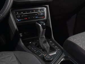 Внедорожник Volkswagen Tiguan 2021 года, 3360000 рублей, Тверь