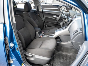 Хетчбэк Toyota Auris 2010 года, 990000 рублей, Краснодар