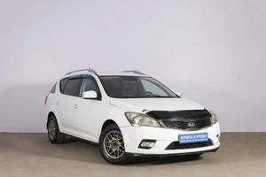 Универсал Kia Ceed 2011 года, 699000 рублей, Новосибирск