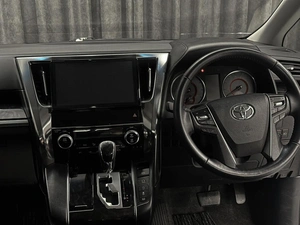Минивэн Toyota Vellfire 2019 года, 4200000 рублей, Красноярск