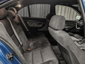 Седан BMW 5 серия 2001 года, 749000 рублей, Красноярск