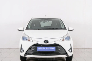 Хетчбэк Toyota Vitz 2017 года, 899000 рублей, Красноярск