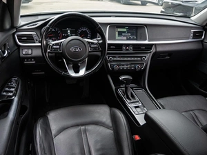 Седан Kia Optima 2019 года, 2130000 рублей, Краснодар