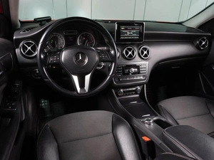 Хетчбэк Mercedes-benz A-класс 2013 года, 1329000 рублей, Воронеж