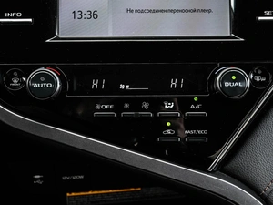 Седан Toyota Camry 2019 года, 2550000 рублей, Кирилловка