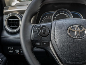 Внедорожник Toyota RAV4 2013 года, 2199000 рублей, Краснодар