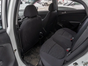 Седан Hyundai Solaris 2014 года, 749000 рублей, Саратов