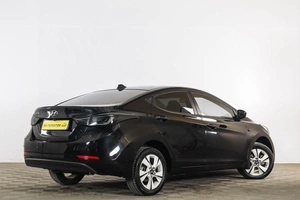 Седан Hyundai Elantra 2015 года, 959000 рублей, Тюмень