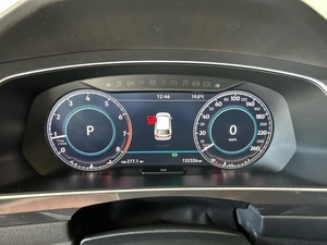 Внедорожник Volkswagen Tiguan 2018 года, 2800000 рублей, Смоленск