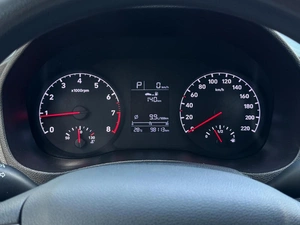 Седан Hyundai Solaris 2019 года, 1379000 рублей, Большой Сочи