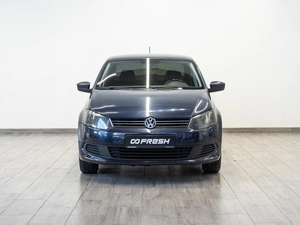 Седан Volkswagen Polo 2013 года, 799000 рублей, Саратов