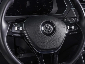 Внедорожник Volkswagen Tiguan 2017 года, 2699000 рублей, Ростов-на-Дону