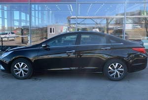Седан Hyundai Sonata 2010 года, 1075000 рублей, Солонцы