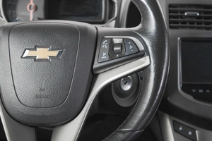 Седан Chevrolet Aveo 2013 года, 919000 рублей, Кемерово