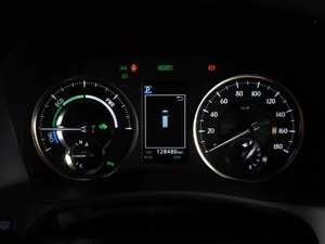 Минивэн Toyota Vellfire 2018 года, 4999000 рублей, Красный Пахарь