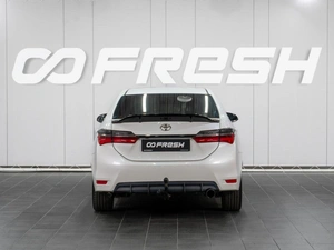 Седан Toyota Corolla 2014 года, 1329000 рублей, Сургут
