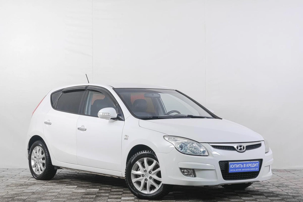 Хетчбэк Hyundai i30 2009 года, 749000 рублей, Кемерово