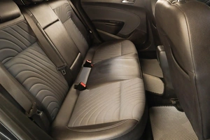 Хетчбэк Opel Astra 2013 года, 699000 рублей, Челябинск