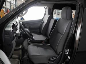 Nissan Urvan, V 2.8 MТ (147 л.с.) 4D 2016г. 2016 года, 3869000 рублей, Тюмень