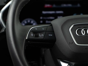 Внедорожник Audi Q3 2024 года, 4249999 рублей, Москва