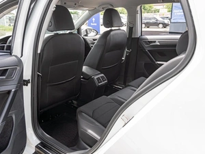 Хетчбэк Volkswagen Golf 2013 года, 1630000 рублей, Краснодар