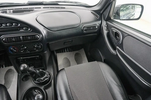 Внедорожник ВАЗ (LADA) Niva Travel 2021 года, 1049000 рублей, Красноярск