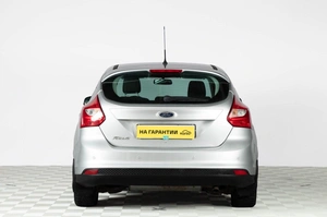 Хетчбэк Ford Focus 2012 года, 879000 рублей, Челябинск