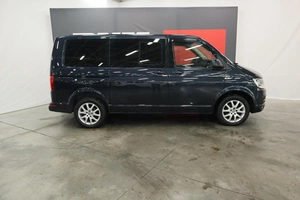 Минивэн Volkswagen Caravelle 2016 года, 2620000 рублей, Курск