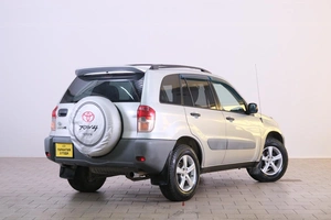 Внедорожник Toyota RAV4 2001 года, 769000 рублей, Омск
