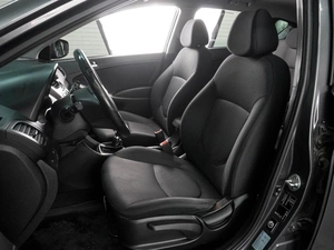 Хетчбэк Hyundai Solaris 2014 года, 950000 рублей, Воронеж
