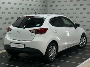 Хетчбэк Mazda Demio 2015 года, 855000 рублей, Красноярск