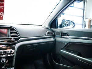 Седан Hyundai Elantra 2019 года, 1579000 рублей, Красноярск
