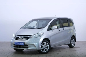 Минивэн Honda Freed 2012 года, 1159000 рублей, Омск