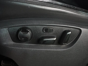 Внедорожник Volkswagen Touareg 2011 года, 1919000 рублей, Воронеж