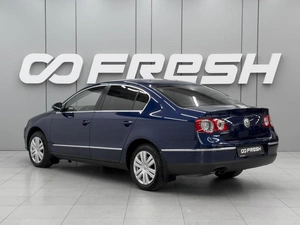 Седан Volkswagen Passat 2005 года, 689000 рублей, Ростов-на-Дону